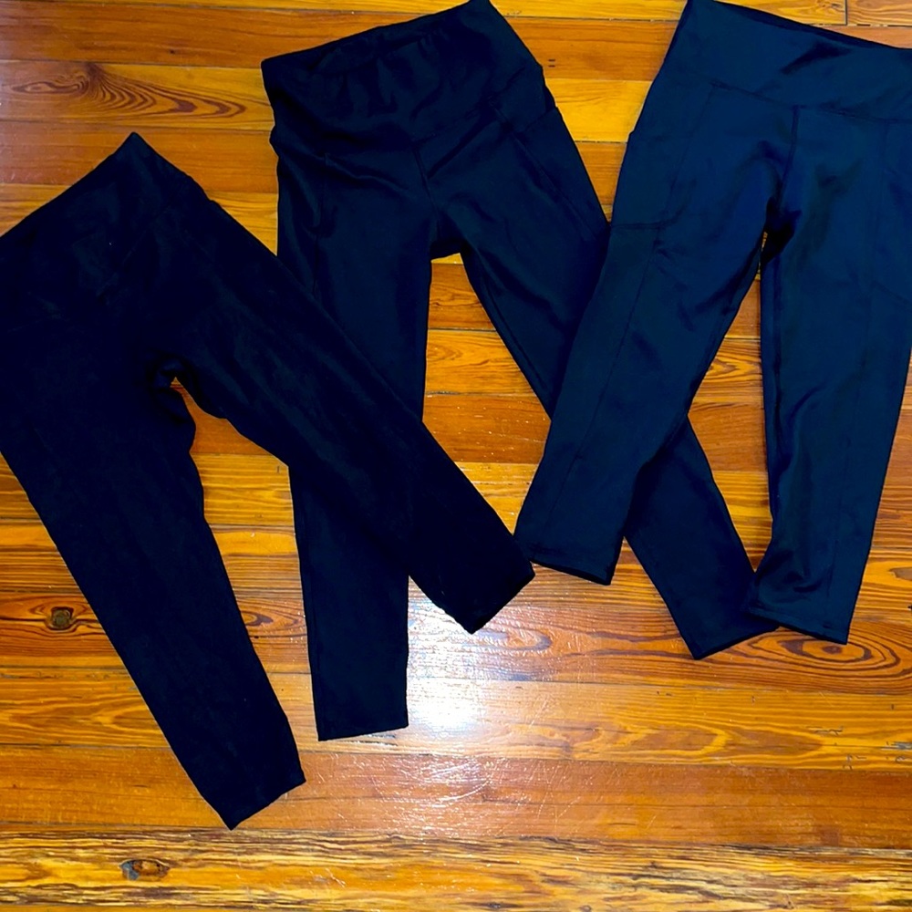 Set of 3 crop workout leggings with side pockets